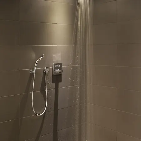 City Resort Hotel Leiden Hotel 4*