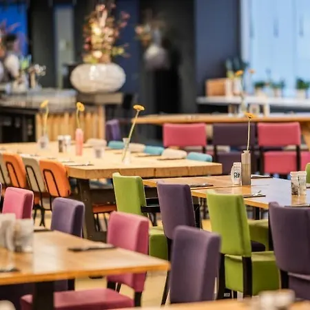 City Resort Hotel Leiden 4* Leiden