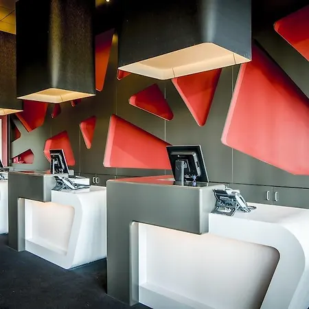 City Resort Hotel Leiden 4*
