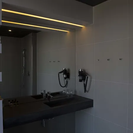 City Resort Hotel Leiden Hotel 4*